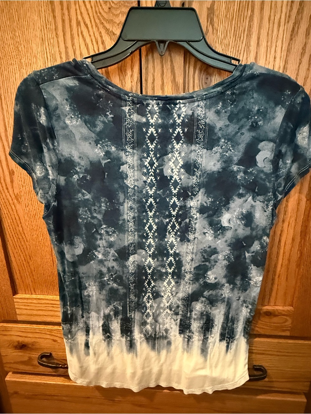 Women's Blue Tie-Dye Short Sleeve Top with Embroidered Front - Picture 4 of 7